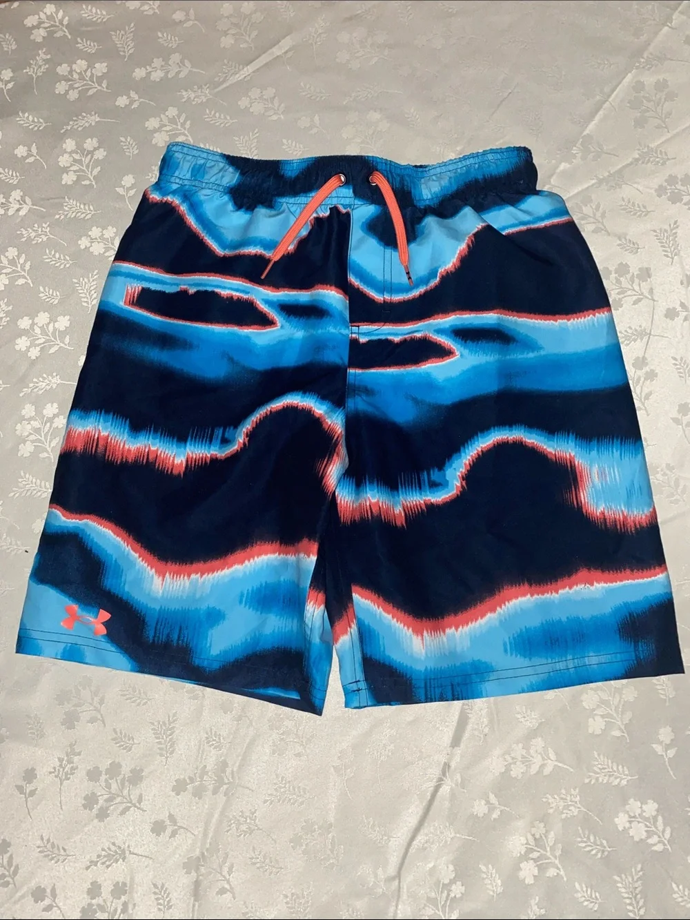 Under Armour Boys Mercury Volley Swim Shorts Sz 18/20 NWT
